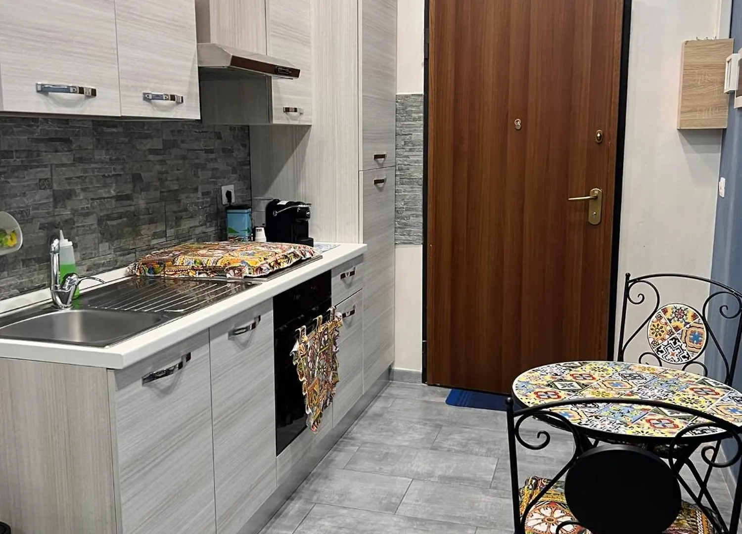 Mary House Apartments Catania-Fontanarossai nemzetközi repülőtér Nyaraló