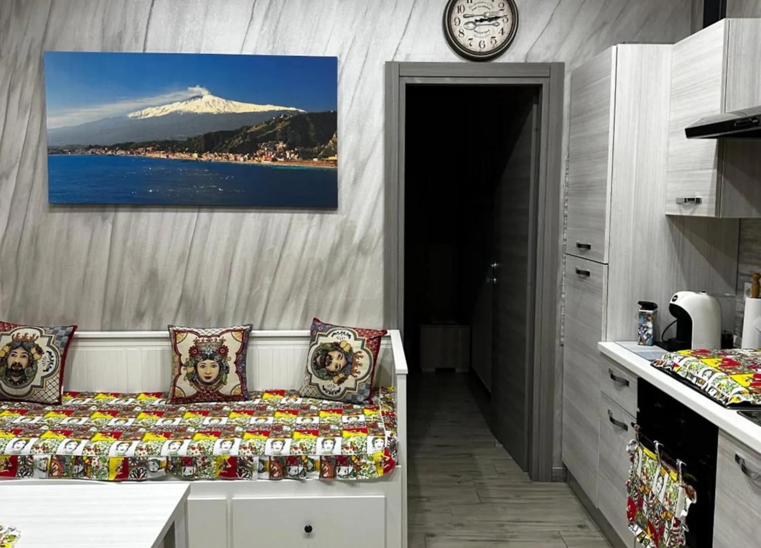 Mary House Apartments Catania-Fontanarossai nemzetközi repülőtér 0*,  Olaszország