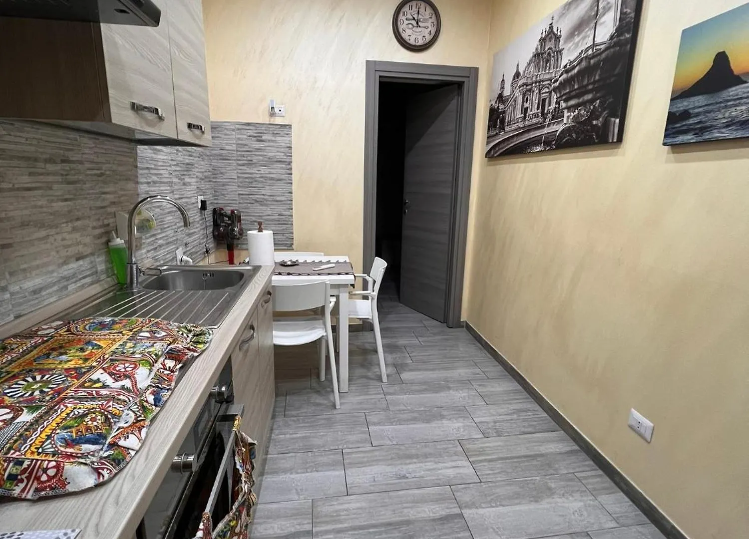 Mary House Apartments Catania 0*,